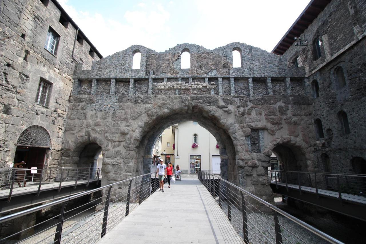 Appartamento Porta Praetoria - Affitti Brevi Italia Aosta Exteriör bild